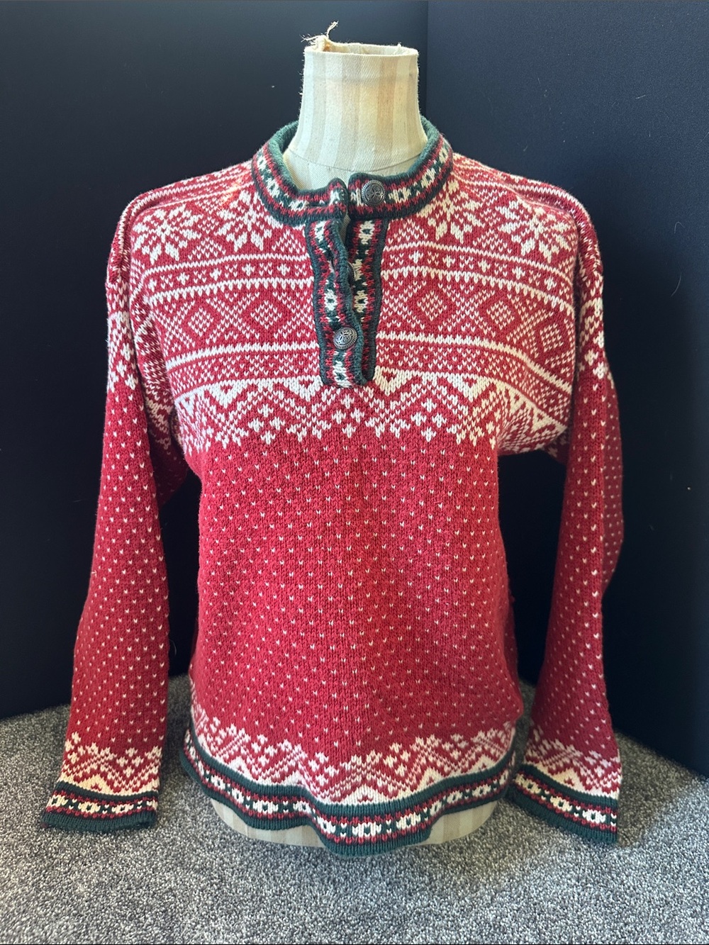 Vintage L.L. Bean Red and White Nordic Button-Front 100% cotton Sweater